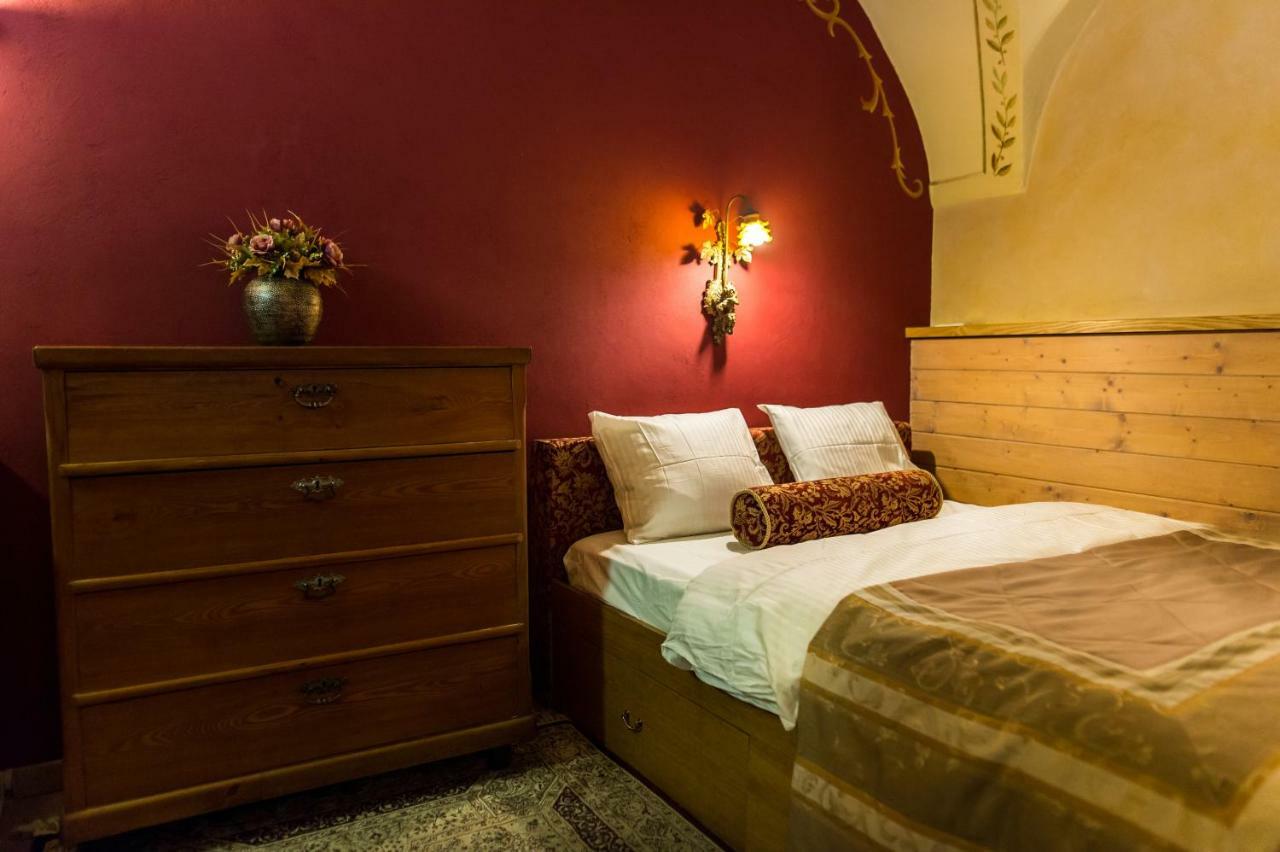 Antique Old Town Studio By Urban Rent Apartment Vilnius Exterior photo